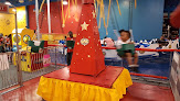 Your kids birthday party places Laugh Out Loud Stations Mega Fun Center in Greenbelt in MD